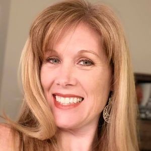 Meet your Posher, Carol